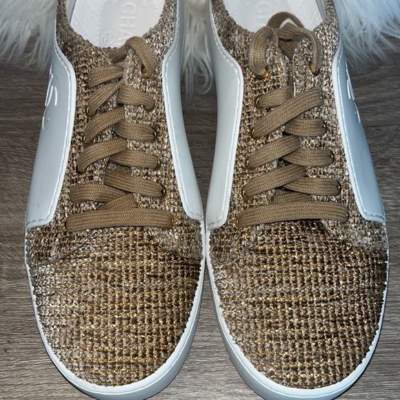 Authentic Chanel Tweed/Leather Interlocking CC Logo Sneakers - Picture 8 of 16